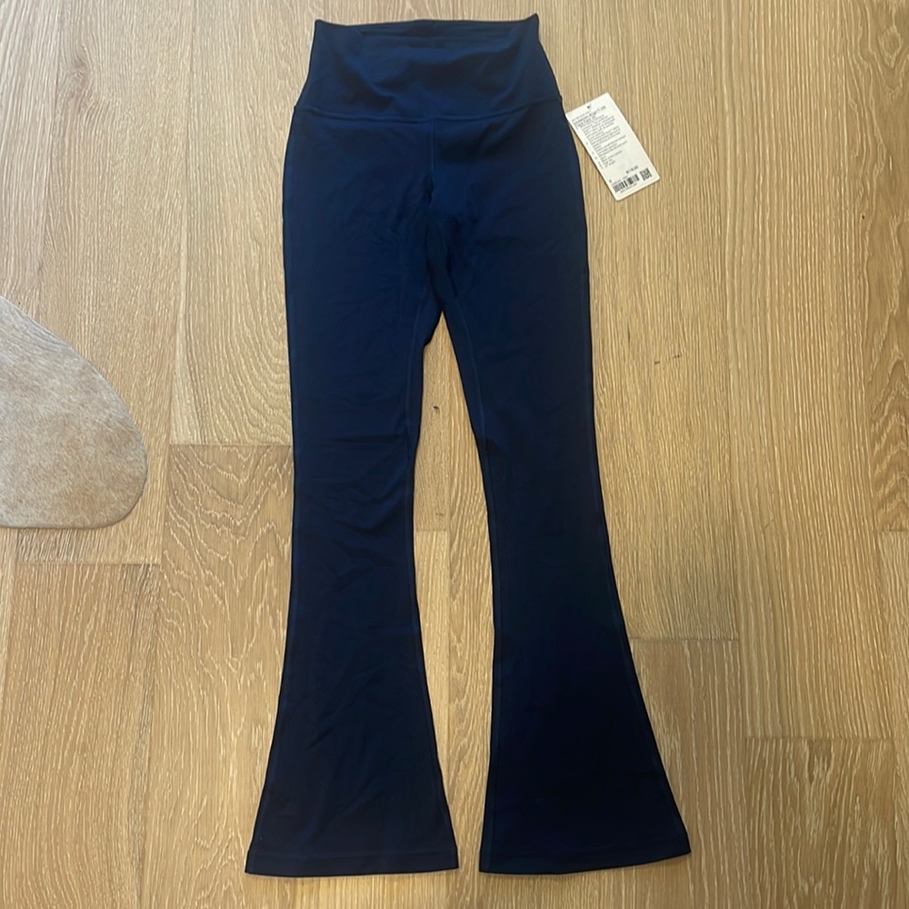 LULULEMON Align mini flare pant 32”